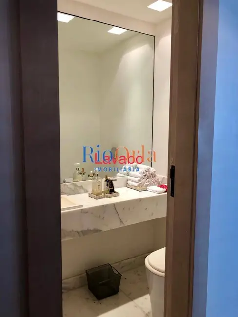 Apartamento com 3 quartos à venda, 230m2 em Barra da Tijuca, Rio De Janeiro - RJ - imagem 8 Foto 8 de Apartamento com 3 quartos à venda, 230m2 em Barra da Tijuca, Rio De Janeiro - RJ