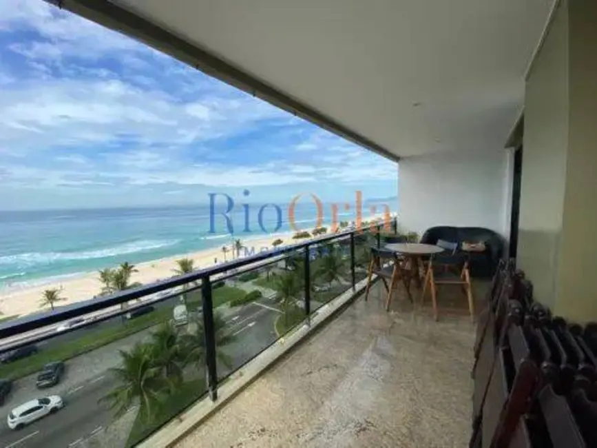 Foto 2 de Apartamento com 3 quartos à venda, 140m2 em Barra da Tijuca, Rio De Janeiro - RJ