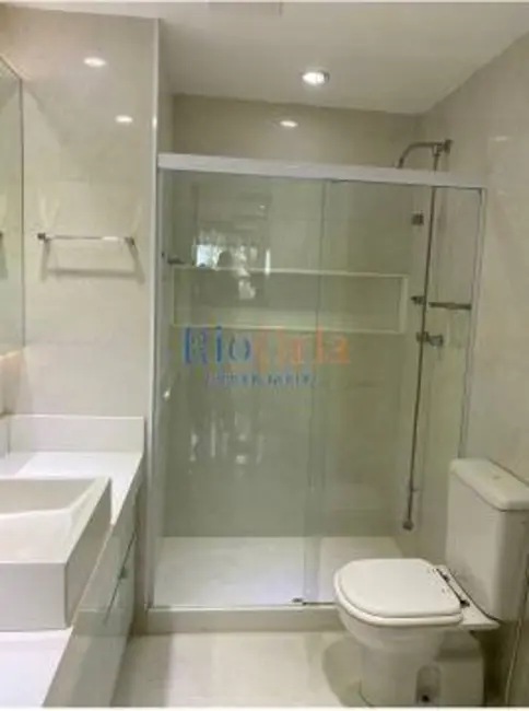 Apartamento com 4 quartos à venda, 236m2 em Barra da Tijuca, Rio De Janeiro - RJ - imagem 8 Foto 8 de Apartamento com 4 quartos à venda, 236m2 em Barra da Tijuca, Rio De Janeiro - RJ