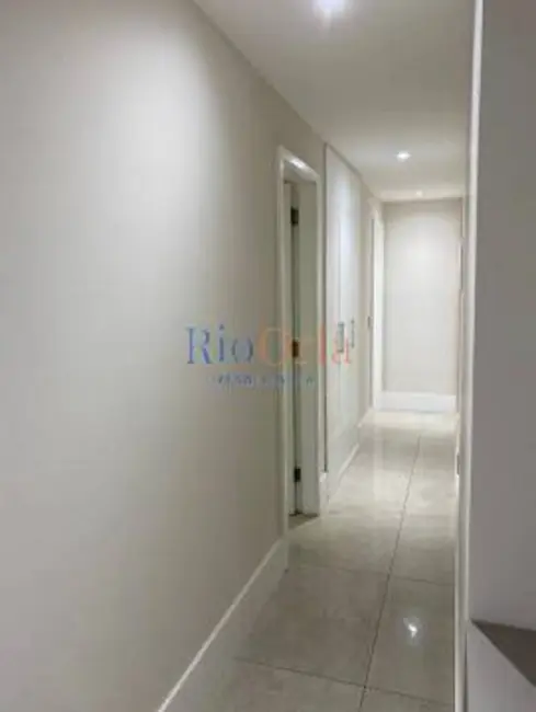 Apartamento com 4 quartos à venda, 236m2 em Barra da Tijuca, Rio De Janeiro - RJ - imagem 7 Foto 7 de Apartamento com 4 quartos à venda, 236m2 em Barra da Tijuca, Rio De Janeiro - RJ