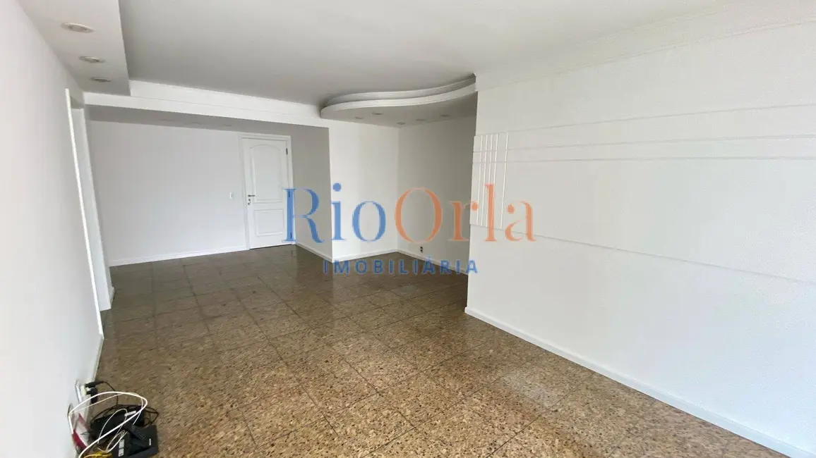Foto 2 de Apartamento com 4 quartos à venda, 140m2 em Barra da Tijuca, Rio De Janeiro - RJ