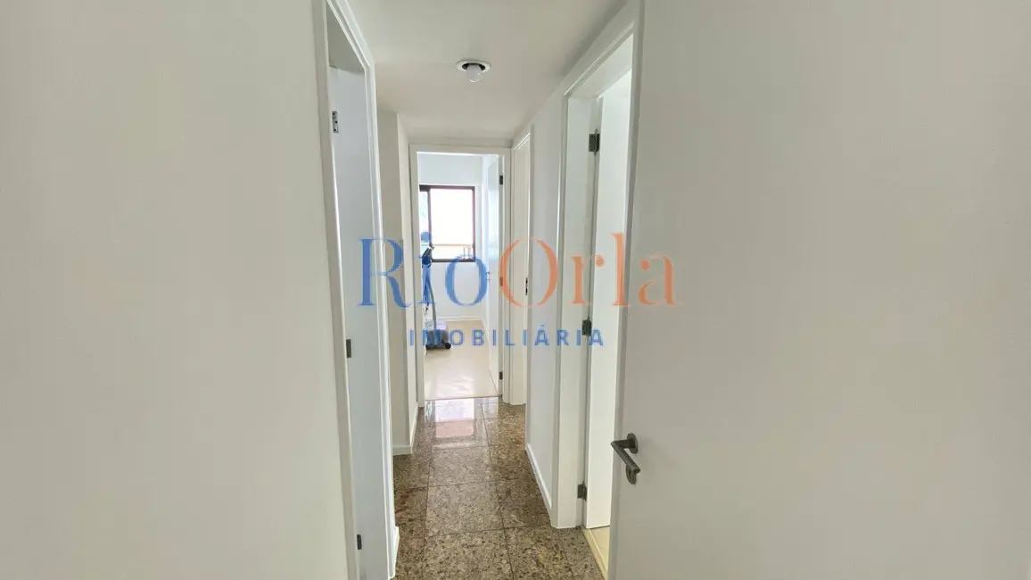 Foto 8 de Apartamento com 4 quartos à venda, 140m2 em Barra da Tijuca, Rio De Janeiro - RJ