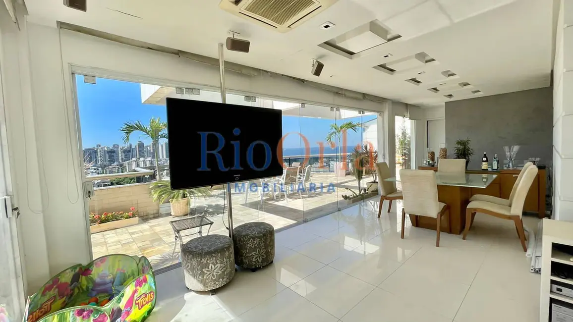 Cobertura com 3 quartos à venda, 274m2 em Barra da Tijuca, Rio De Janeiro - RJ - imagem 8 Foto 8 de Cobertura com 3 quartos à venda, 274m2 em Barra da Tijuca, Rio De Janeiro - RJ