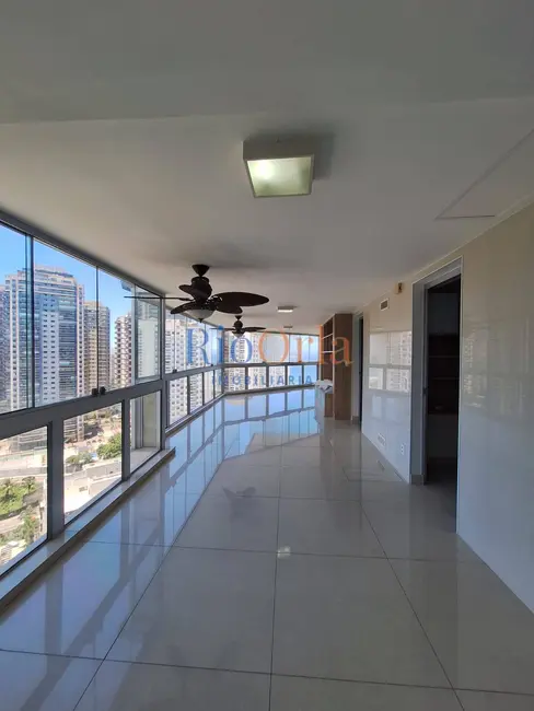 Apartamento com 4 quartos à venda, 286m2 em Barra da Tijuca, Rio De Janeiro - RJ - imagem 5 Foto 5 de Apartamento com 4 quartos à venda, 286m2 em Barra da Tijuca, Rio De Janeiro - RJ