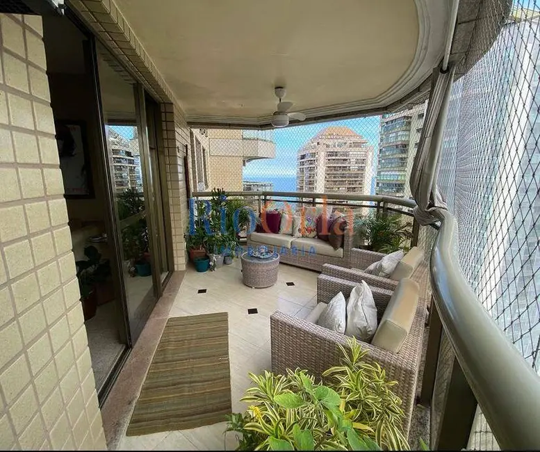 Foto 4 de Apartamento com 3 quartos à venda, 130m2 em Barra da Tijuca, Rio De Janeiro - RJ