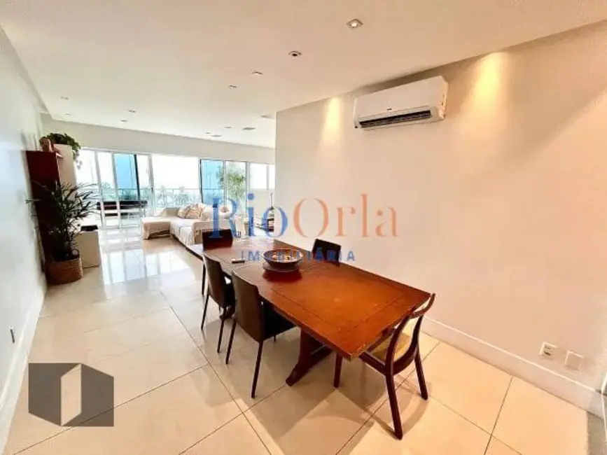 Apartamento com 4 quartos à venda, 206m2 em Barra da Tijuca, Rio De Janeiro - RJ - imagem 8 Foto 8 de Apartamento com 4 quartos à venda, 206m2 em Barra da Tijuca, Rio De Janeiro - RJ