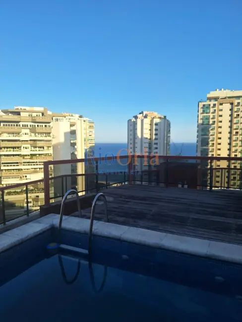 Cobertura com 4 quartos à venda, 300m2 em Barra da Tijuca, Rio De Janeiro - RJ - imagem 4 Foto 4 de Cobertura com 4 quartos à venda, 300m2 em Barra da Tijuca, Rio De Janeiro - RJ