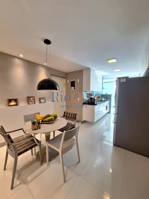 Apartamento com 4 quartos à venda, 260m2 em Barra da Tijuca, Rio De Janeiro - RJ - imagem 9 Foto 9 de Apartamento com 4 quartos à venda, 260m2 em Barra da Tijuca, Rio De Janeiro - RJ