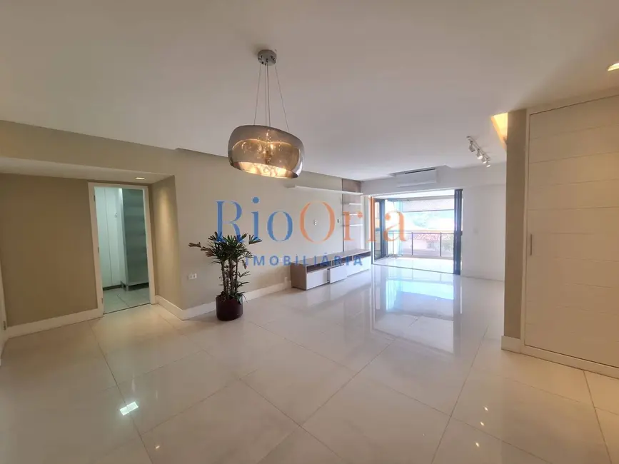 Foto 2 de Apartamento com 4 quartos à venda, 157m2 em Barra da Tijuca, Rio De Janeiro - RJ