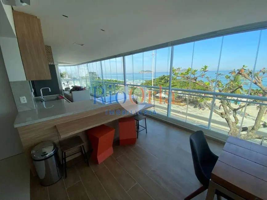 Apartamento com 3 quartos à venda e para alugar, 181m2 em Barra da Tijuca, Rio De Janeiro - RJ - imagem 8 Foto 8 de Apartamento com 3 quartos à venda e para alugar, 181m2 em Barra da Tijuca, Rio De Janeiro - RJ