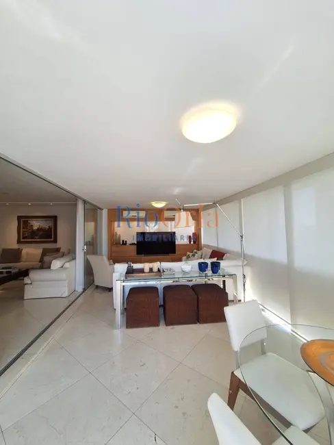 Apartamento com 4 quartos à venda, 300m2 em Barra da Tijuca, Rio De Janeiro - RJ - imagem 5 Foto 5 de Apartamento com 4 quartos à venda, 300m2 em Barra da Tijuca, Rio De Janeiro - RJ