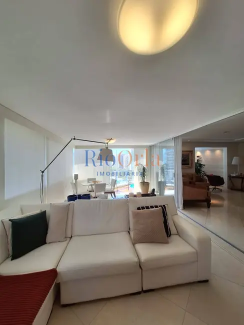 Apartamento com 4 quartos à venda, 300m2 em Barra da Tijuca, Rio De Janeiro - RJ - imagem 4 Foto 4 de Apartamento com 4 quartos à venda, 300m2 em Barra da Tijuca, Rio De Janeiro - RJ