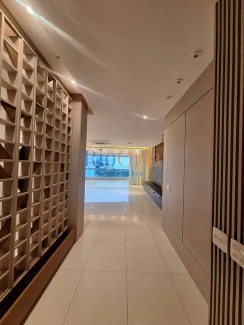 Apartamento com 4 quartos à venda e para alugar, 280m2 em Barra da Tijuca, Rio De Janeiro - RJ - imagem 7 Foto 7 de Apartamento com 4 quartos à venda e para alugar, 280m2 em Barra da Tijuca, Rio De Janeiro - RJ