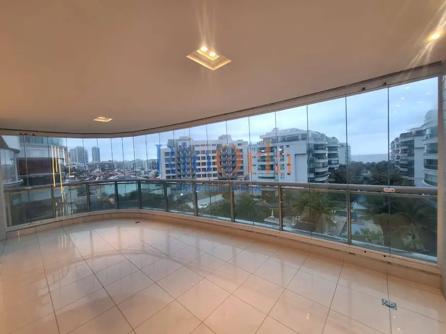 Apartamento com 4 quartos à venda e para alugar, 280m2 em Barra da Tijuca, Rio De Janeiro - RJ - imagem 4 Foto 4 de Apartamento com 4 quartos à venda e para alugar, 280m2 em Barra da Tijuca, Rio De Janeiro - RJ