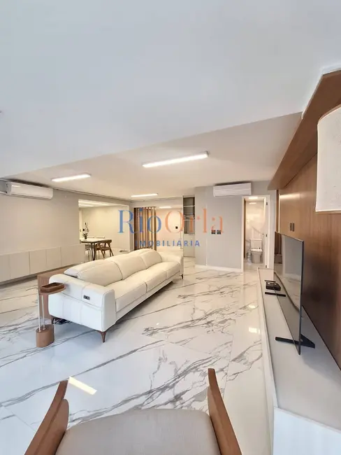 Apartamento com 4 quartos à venda, 144m2 em Barra da Tijuca, Rio De Janeiro - RJ - imagem 4 Foto 4 de Apartamento com 4 quartos à venda, 144m2 em Barra da Tijuca, Rio De Janeiro - RJ