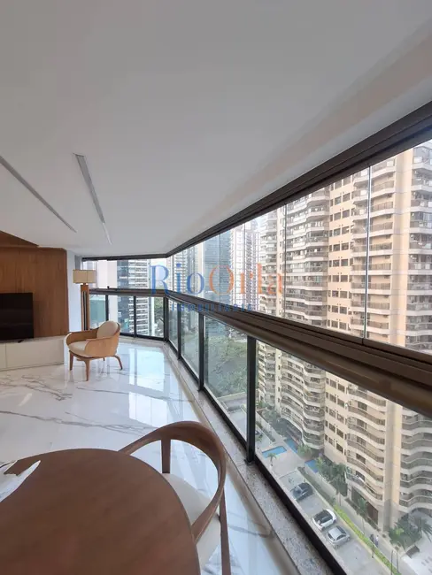 Apartamento com 4 quartos à venda, 144m2 em Barra da Tijuca, Rio De Janeiro - RJ - imagem 2 Foto 2 de Apartamento com 4 quartos à venda, 144m2 em Barra da Tijuca, Rio De Janeiro - RJ