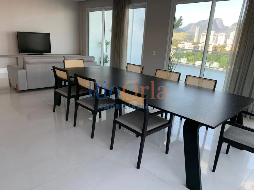 Cobertura com 4 quartos à venda e para alugar, 575m2 em Barra da Tijuca, Rio De Janeiro - RJ - imagem 9 Foto 9 de Cobertura com 4 quartos à venda e para alugar, 575m2 em Barra da Tijuca, Rio De Janeiro - RJ