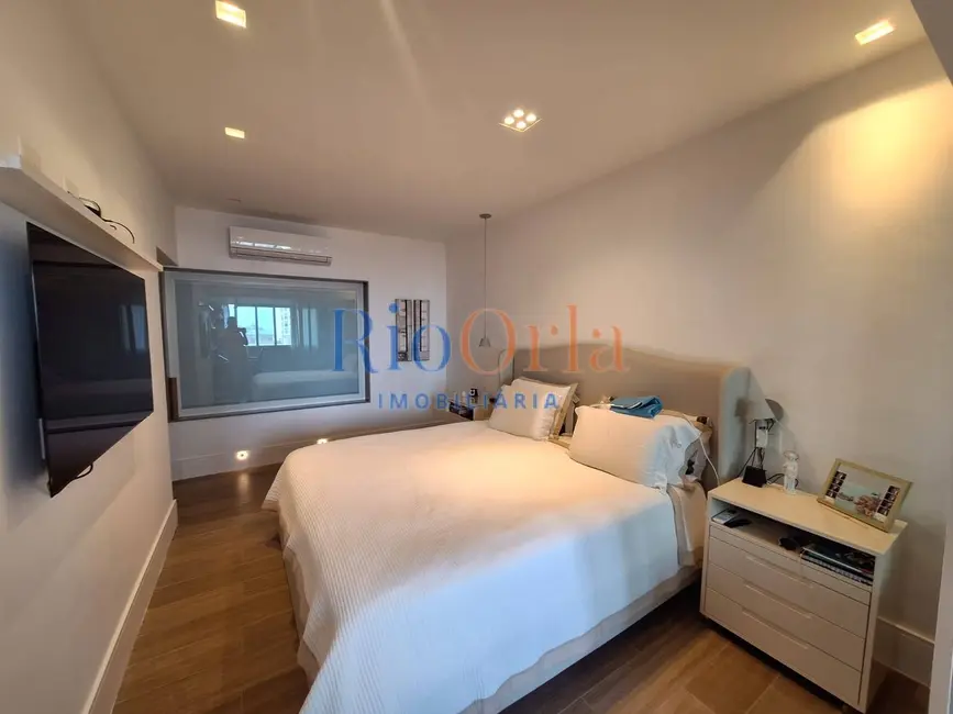 Apartamento com 4 quartos à venda, 300m2 em Barra da Tijuca, Rio De Janeiro - RJ - imagem 8 Foto 8 de Apartamento com 4 quartos à venda, 300m2 em Barra da Tijuca, Rio De Janeiro - RJ