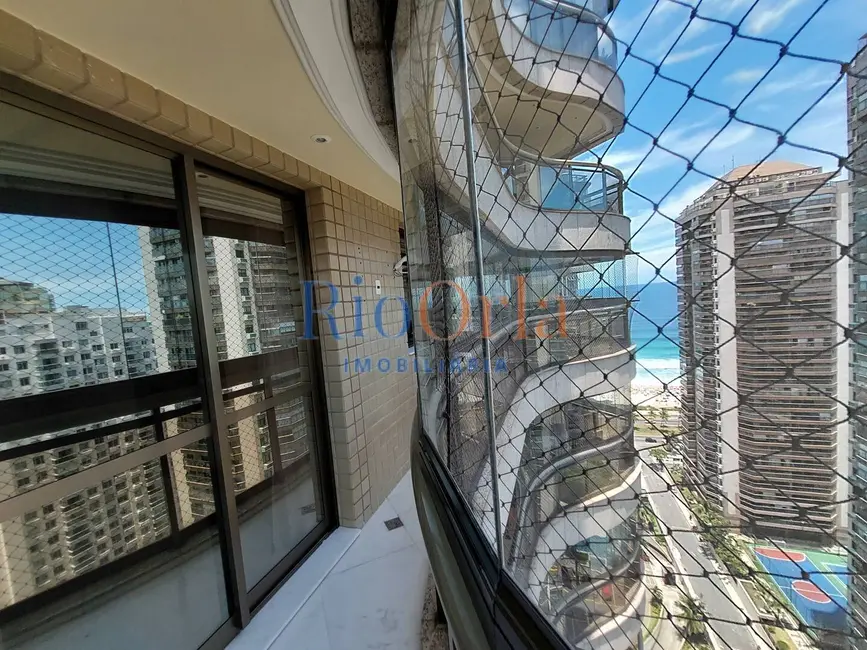 Apartamento com 3 quartos à venda, 114m2 em Barra da Tijuca, Rio De Janeiro - RJ - imagem 4 Foto 4 de Apartamento com 3 quartos à venda, 114m2 em Barra da Tijuca, Rio De Janeiro - RJ