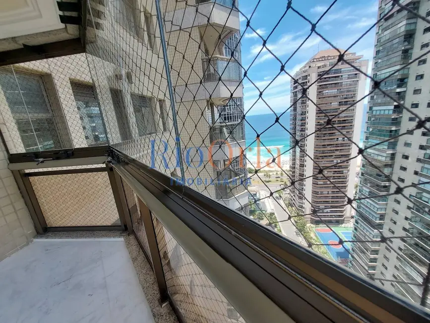 Apartamento com 3 quartos à venda, 114m2 em Barra da Tijuca, Rio De Janeiro - RJ - imagem 2 Foto 2 de Apartamento com 3 quartos à venda, 114m2 em Barra da Tijuca, Rio De Janeiro - RJ