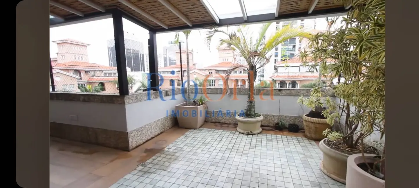 Cobertura com 3 quartos à venda, 200m2 em Barra da Tijuca, Rio De Janeiro - RJ - imagem 1 Foto 1 de Cobertura com 3 quartos à venda, 200m2 em Barra da Tijuca, Rio De Janeiro - RJ