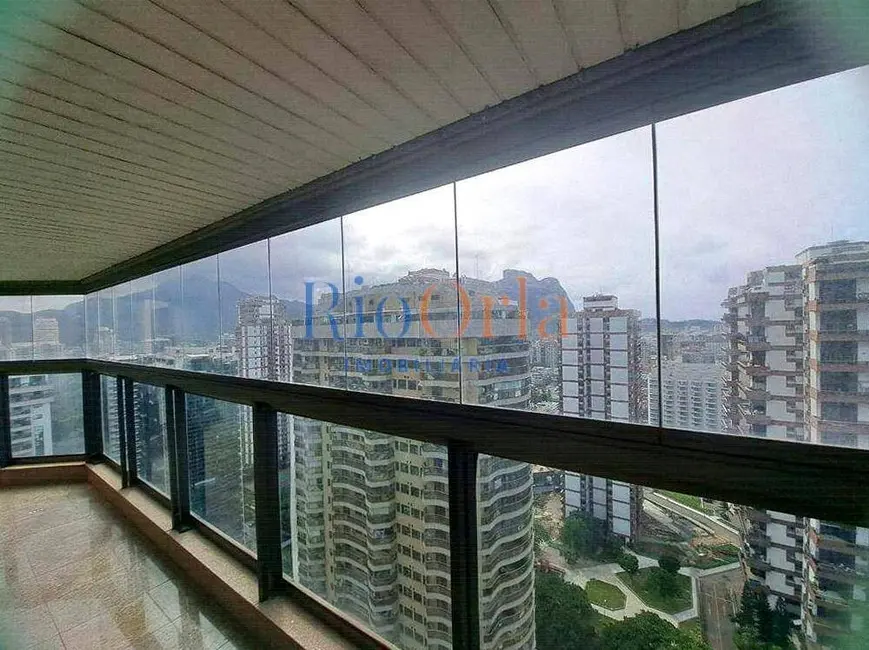 Foto 2 de Apartamento com 4 quartos à venda, 150m2 em Barra da Tijuca, Rio De Janeiro - RJ