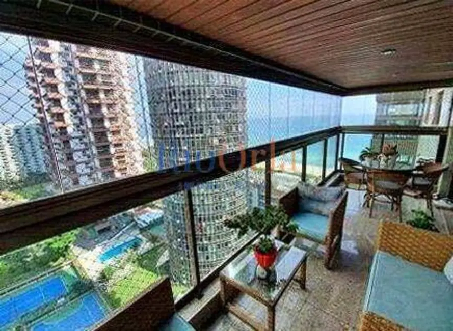 Apartamento com 4 quartos à venda, 150m2 em Barra da Tijuca, Rio De Janeiro - RJ - imagem 1 Foto 1 de Apartamento com 4 quartos à venda, 150m2 em Barra da Tijuca, Rio De Janeiro - RJ