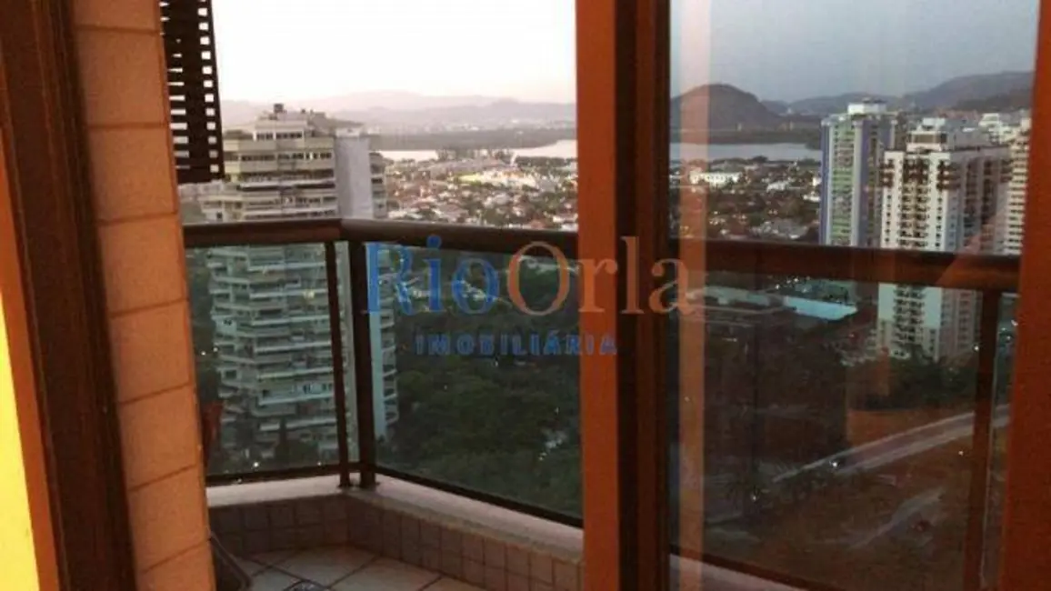 Apartamento com 4 quartos à venda, 138m2 em Barra da Tijuca, Rio De Janeiro - RJ - imagem 9 Foto 9 de Apartamento com 4 quartos à venda, 138m2 em Barra da Tijuca, Rio De Janeiro - RJ