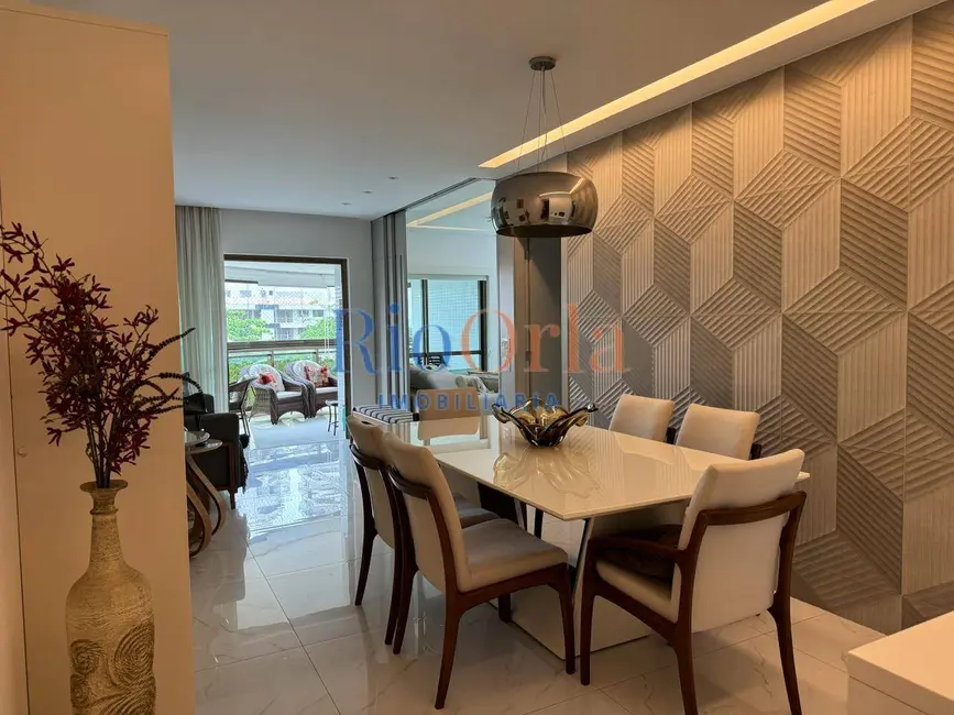 Foto 1 de Apartamento com 4 quartos à venda, 140m2 em Barra da Tijuca, Rio De Janeiro - RJ