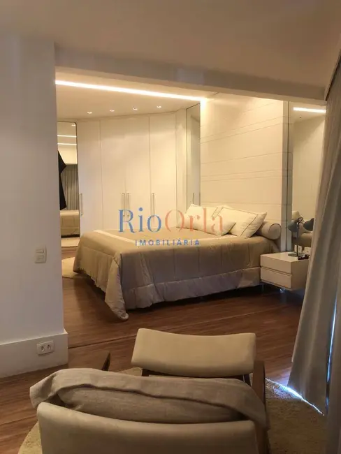 Foto 9 de Apartamento com 3 quartos à venda, 220m2 em Barra da Tijuca, Rio De Janeiro - RJ