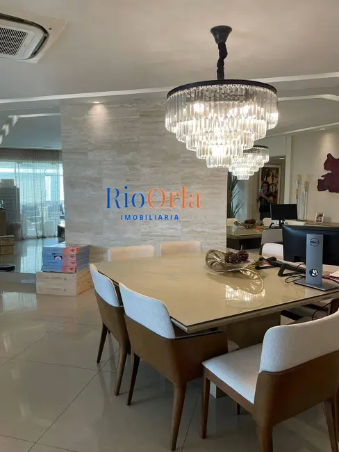 Foto 2 de Apartamento com 3 quartos à venda, 220m2 em Barra da Tijuca, Rio De Janeiro - RJ