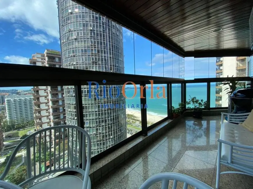 Apartamento com 4 quartos à venda, 144m2 em Barra da Tijuca, Rio De Janeiro - RJ - imagem 2 Foto 2 de Apartamento com 4 quartos à venda, 144m2 em Barra da Tijuca, Rio De Janeiro - RJ
