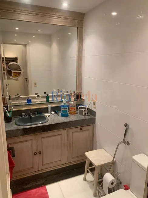 Apartamento com 4 quartos à venda, 170m2 em Barra da Tijuca, Rio De Janeiro - RJ - imagem 9 Foto 9 de Apartamento com 4 quartos à venda, 170m2 em Barra da Tijuca, Rio De Janeiro - RJ