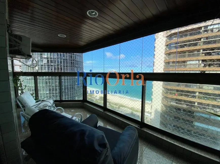 Apartamento com 4 quartos à venda, 144m2 em Barra da Tijuca, Rio De Janeiro - RJ - imagem 1 Foto 1 de Apartamento com 4 quartos à venda, 144m2 em Barra da Tijuca, Rio De Janeiro - RJ