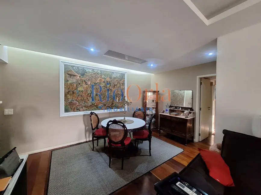 Apartamento com 3 quartos à venda, 129m2 em Barra da Tijuca, Rio De Janeiro - RJ - imagem 8 Foto 8 de Apartamento com 3 quartos à venda, 129m2 em Barra da Tijuca, Rio De Janeiro - RJ