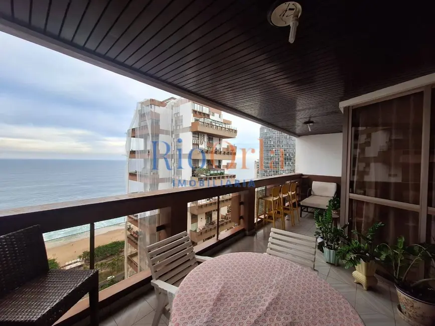 Foto 2 de Apartamento com 4 quartos à venda, 180m2 em Barra da Tijuca, Rio De Janeiro - RJ