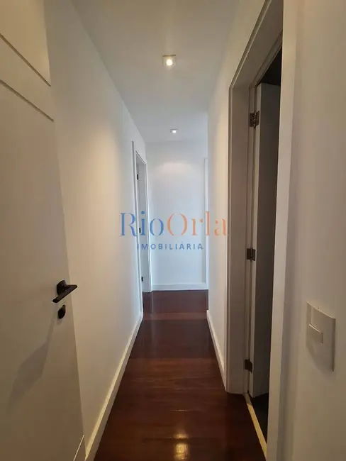 Apartamento com 4 quartos para alugar, 170m2 em Barra da Tijuca, Rio De Janeiro - RJ - imagem 7 Foto 7 de Apartamento com 4 quartos para alugar, 170m2 em Barra da Tijuca, Rio De Janeiro - RJ
