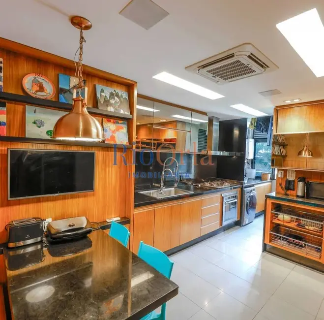 Apartamento com 3 quartos à venda, 150m2 em Barra da Tijuca, Rio De Janeiro - RJ - imagem 5 Foto 5 de Apartamento com 3 quartos à venda, 150m2 em Barra da Tijuca, Rio De Janeiro - RJ