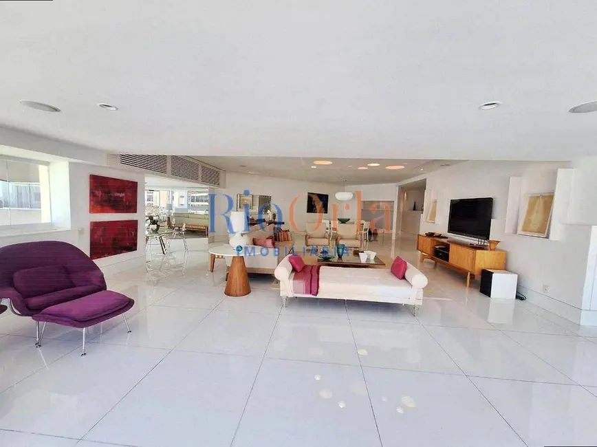 Apartamento com 4 quartos à venda, 302m2 em Barra da Tijuca, Rio De Janeiro - RJ - imagem 8 Foto 8 de Apartamento com 4 quartos à venda, 302m2 em Barra da Tijuca, Rio De Janeiro - RJ