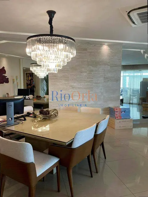 Foto 4 de Apartamento com 3 quartos à venda, 222m2 em Barra da Tijuca, Rio De Janeiro - RJ