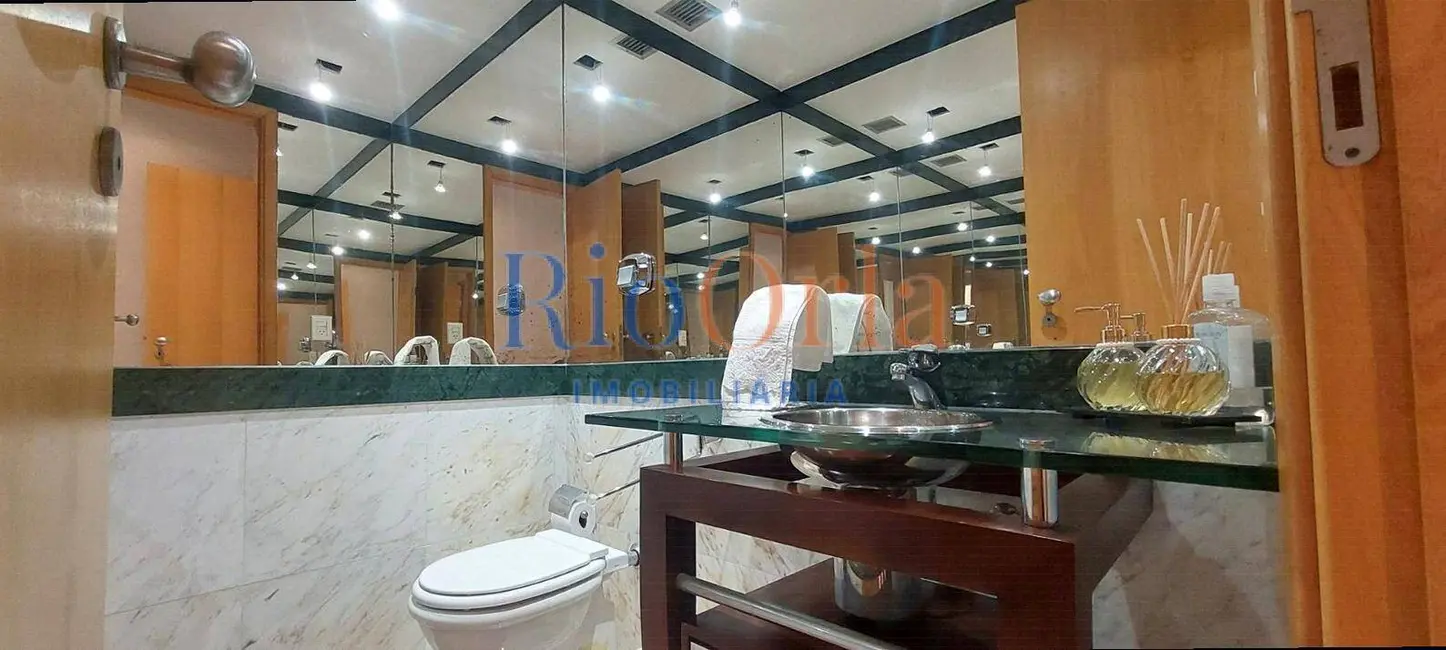 Apartamento com 4 quartos à venda e para alugar, 270m2 em Barra da Tijuca, Rio De Janeiro - RJ - imagem 9 Foto 9 de Apartamento com 4 quartos à venda e para alugar, 270m2 em Barra da Tijuca, Rio De Janeiro - RJ