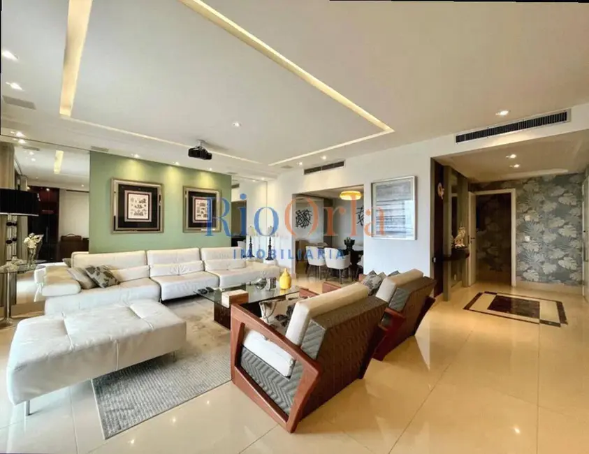 Apartamento com 4 quartos à venda, 250m2 em Barra da Tijuca, Rio De Janeiro - RJ - imagem 4 Foto 4 de Apartamento com 4 quartos à venda, 250m2 em Barra da Tijuca, Rio De Janeiro - RJ