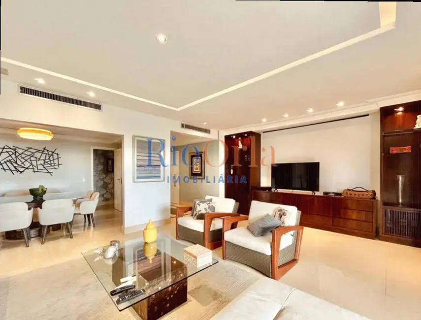 Apartamento com 4 quartos à venda, 250m2 em Barra da Tijuca, Rio De Janeiro - RJ - imagem 7 Foto 7 de Apartamento com 4 quartos à venda, 250m2 em Barra da Tijuca, Rio De Janeiro - RJ