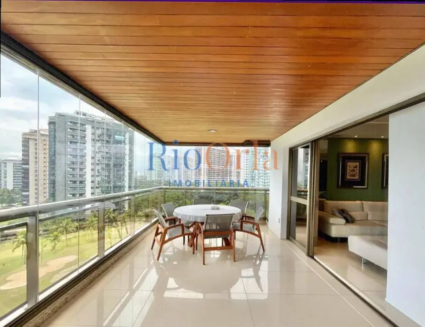 Apartamento com 4 quartos à venda, 250m2 em Barra da Tijuca, Rio De Janeiro - RJ - imagem 8 Foto 8 de Apartamento com 4 quartos à venda, 250m2 em Barra da Tijuca, Rio De Janeiro - RJ
