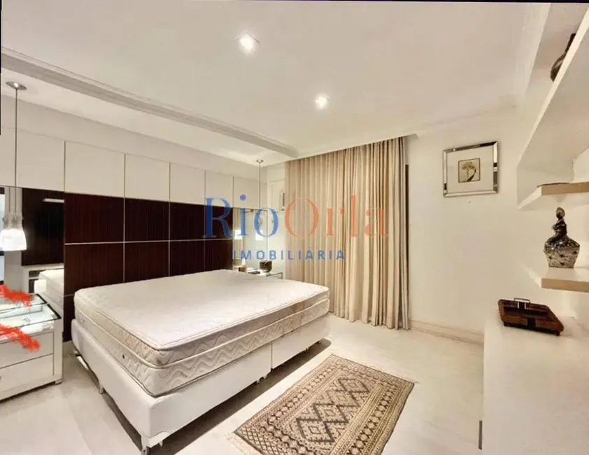 Apartamento com 4 quartos à venda, 250m2 em Barra da Tijuca, Rio De Janeiro - RJ - imagem 9 Foto 9 de Apartamento com 4 quartos à venda, 250m2 em Barra da Tijuca, Rio De Janeiro - RJ