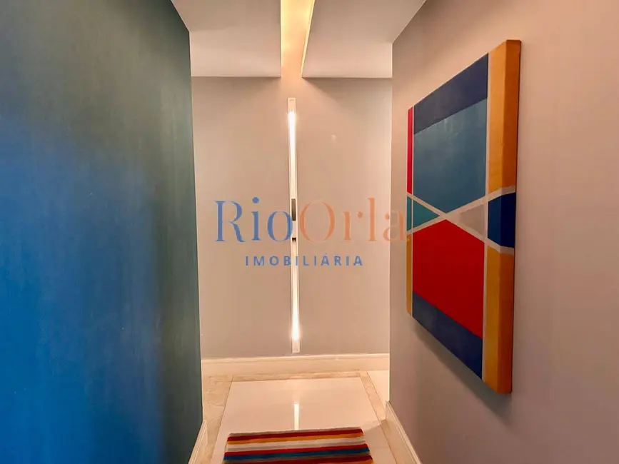 Apartamento com 3 quartos à venda, 220m2 em Barra da Tijuca, Rio De Janeiro - RJ - imagem 9 Foto 9 de Apartamento com 3 quartos à venda, 220m2 em Barra da Tijuca, Rio De Janeiro - RJ