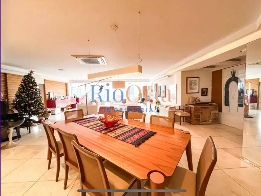 Foto 2 de Apartamento com 4 quartos à venda, 300m2 em Barra da Tijuca, Rio De Janeiro - RJ