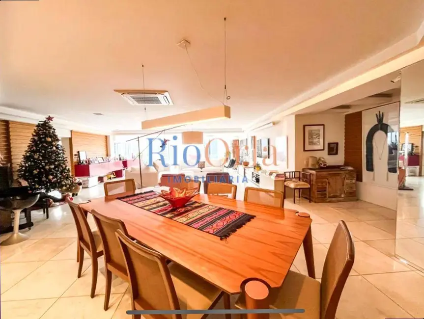Foto 2 de Apartamento com 4 quartos à venda, 300m2 em Barra da Tijuca, Rio De Janeiro - RJ