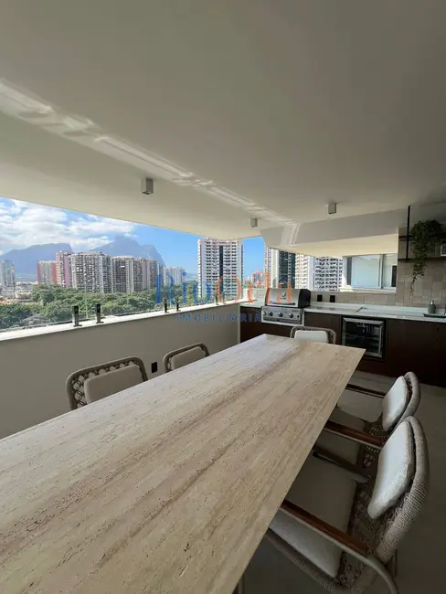 Apartamento com 4 quartos à venda, 300m2 em Barra da Tijuca, Rio De Janeiro - RJ - imagem 1 Foto 1 de Apartamento com 4 quartos à venda, 300m2 em Barra da Tijuca, Rio De Janeiro - RJ