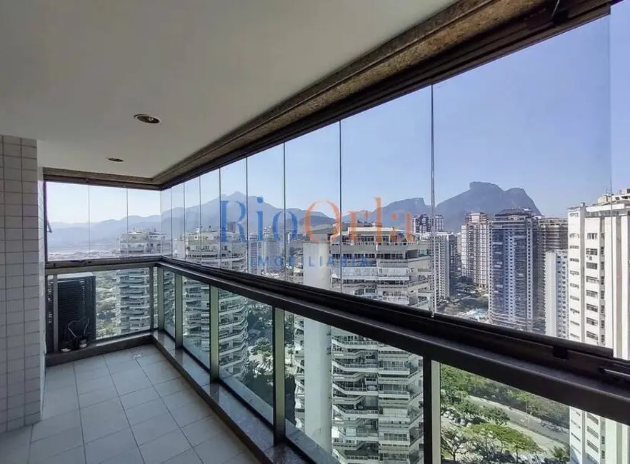 Apartamento com 4 quartos à venda, 170m2 em Barra da Tijuca, Rio De Janeiro - RJ - imagem 4 Foto 4 de Apartamento com 4 quartos à venda, 170m2 em Barra da Tijuca, Rio De Janeiro - RJ